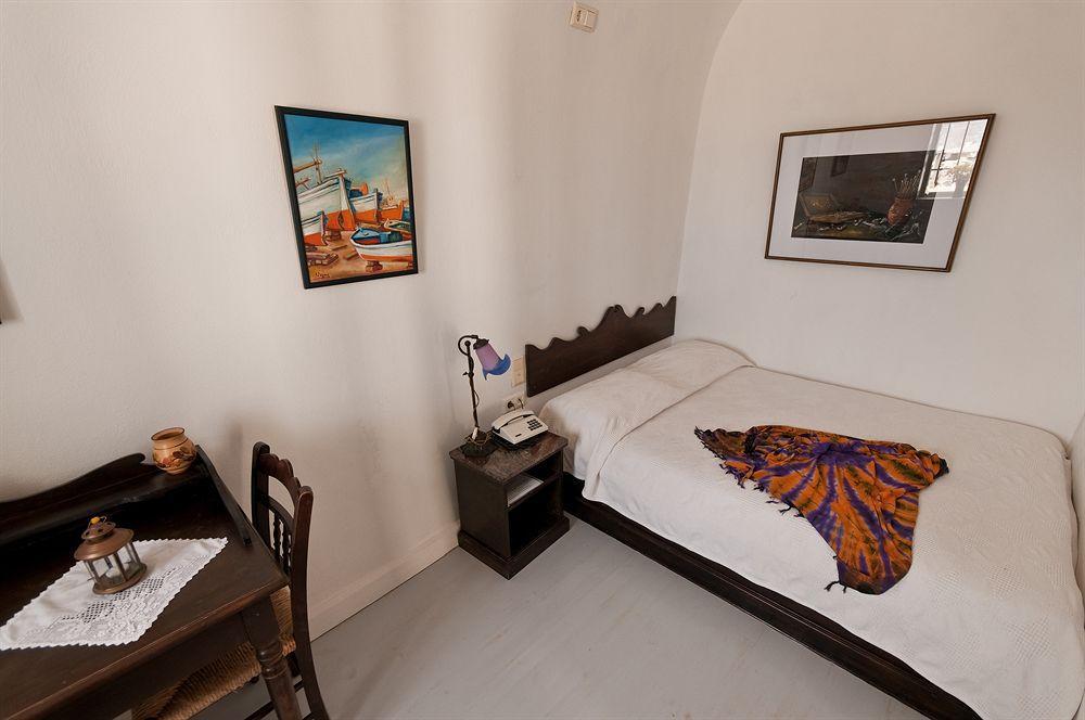 Cori Rigas Suites Fira  Exterior foto