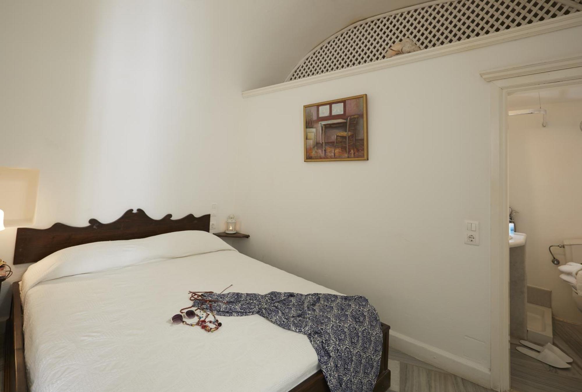 Cori Rigas Suites Fira  Habitación foto